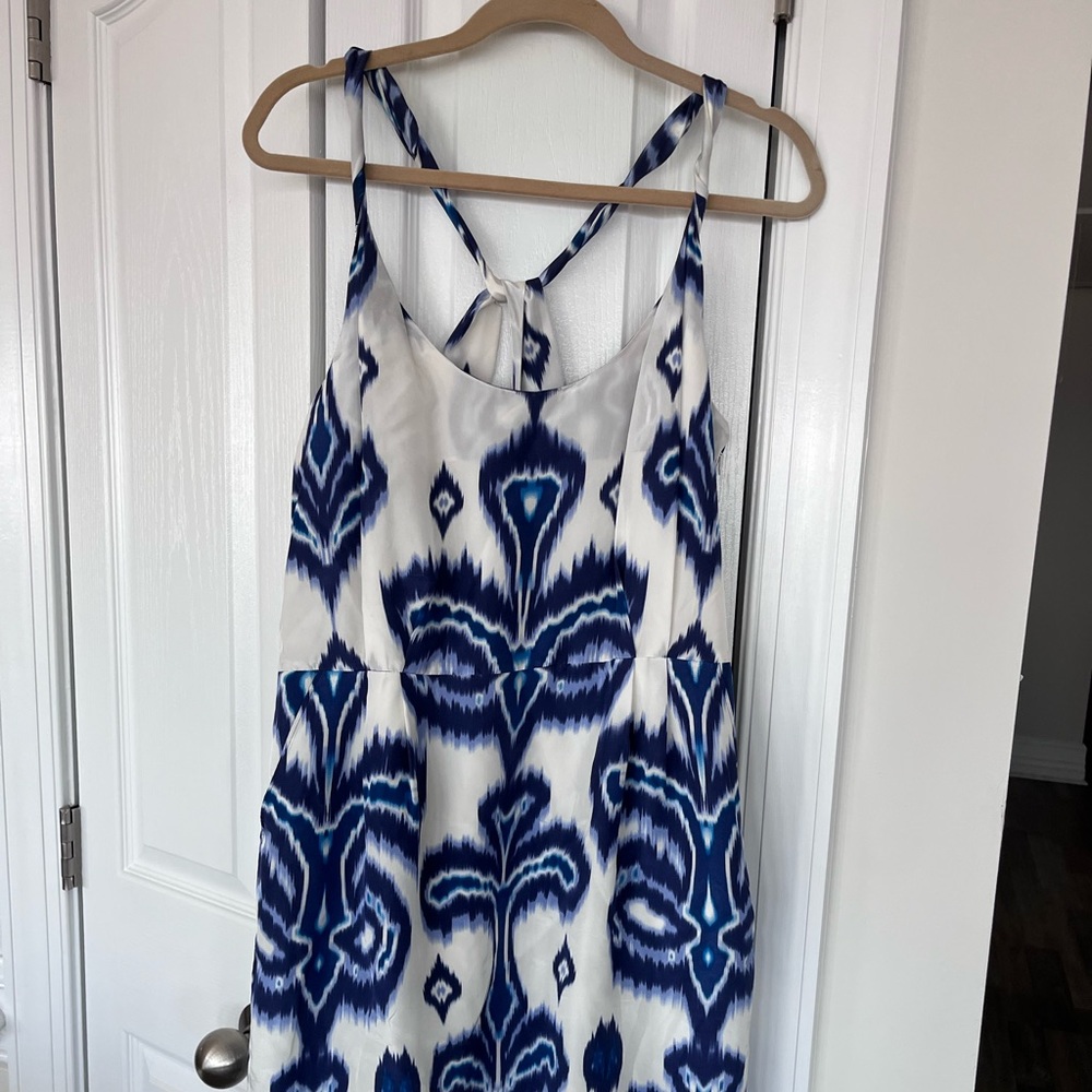 Banana Republic White and Navy Blue Ikat Midi Dress